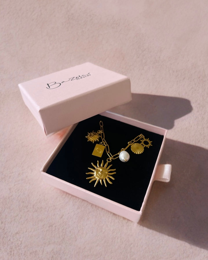 Charm Necklace 'Sun Lover' in Gold - Preorder Now