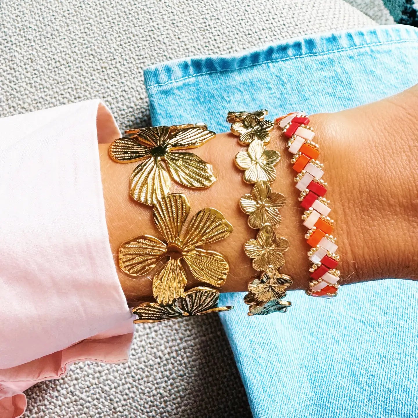 Bangle Xl Flowers in Gold - Preorder Now
