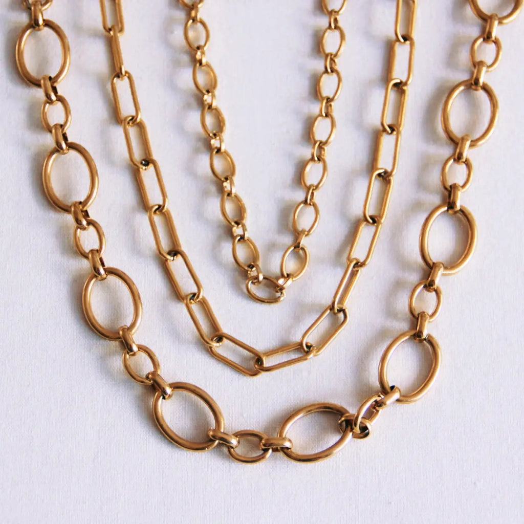 Oval Linked Necklace in Gold